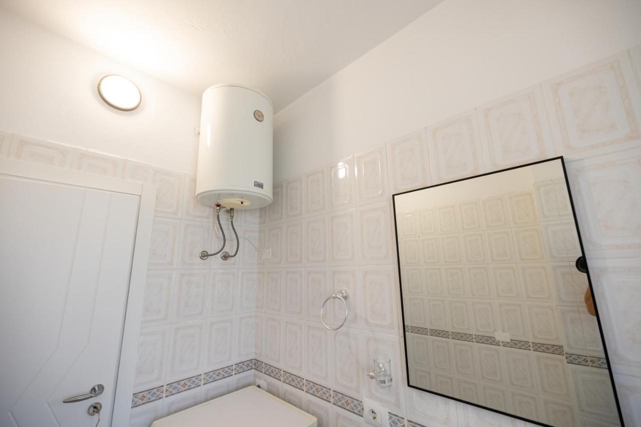 Victoria Lungomare Apartment Vlore Luaran gambar