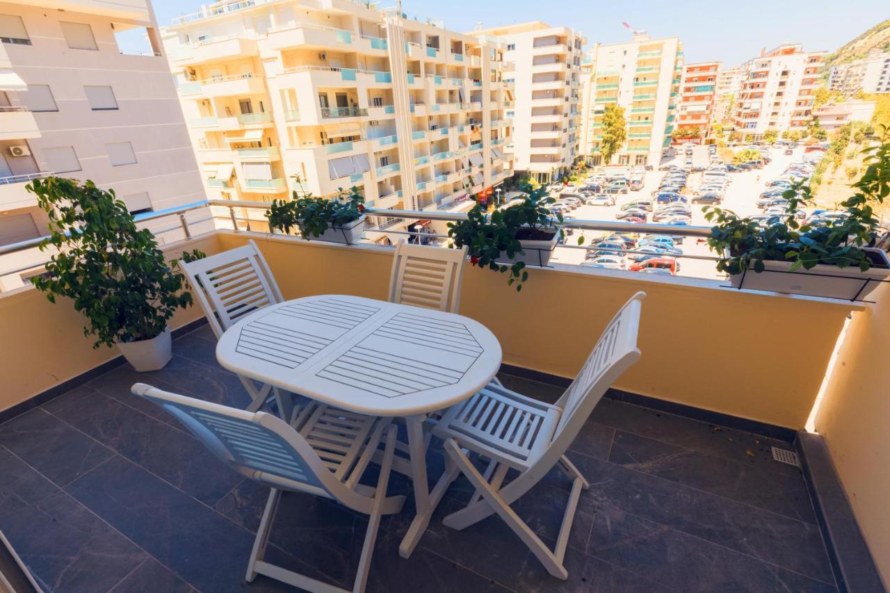 Victoria Lungomare Apartment Vlore Luaran gambar