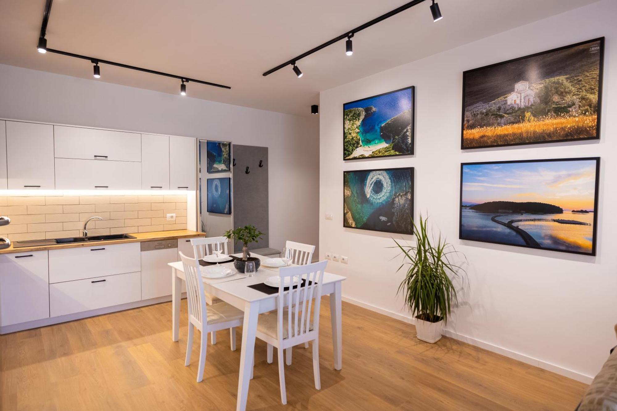 Victoria Lungomare Apartment Vlore Luaran gambar